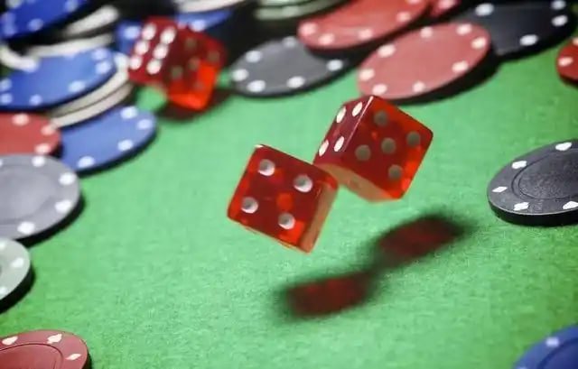 Antarmuka aplikasi hoky69 menampilkan menu utama dengan pilihan pertandingan Liga 1 dan live-dealer